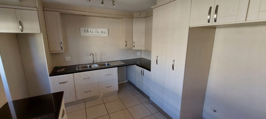 5 Bedroom Property for Sale in Ferreira Town Eastern Cape